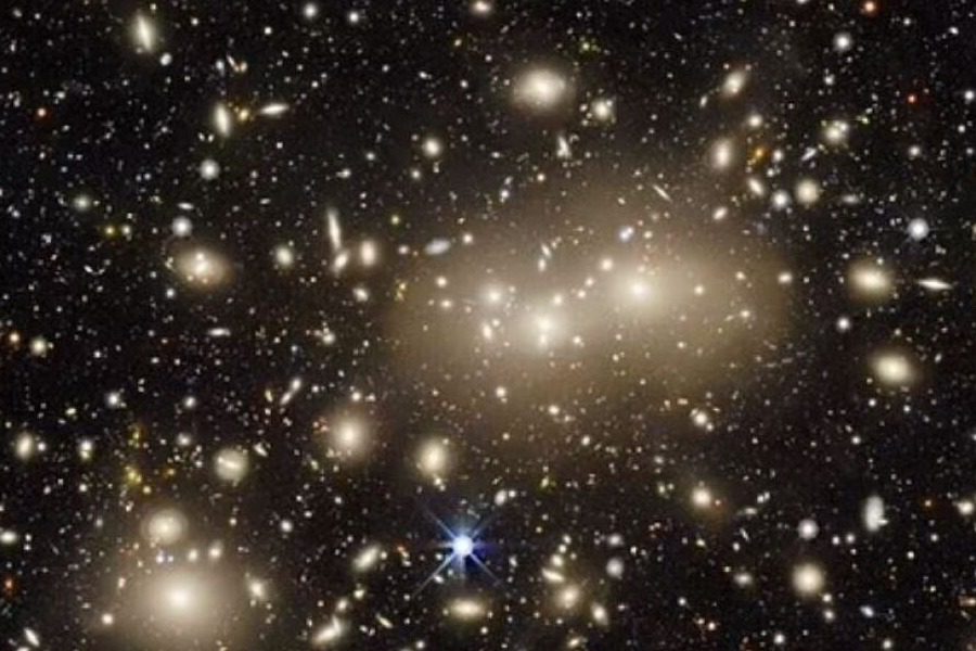 Σπουδαία ανακάλυψη: Επιστήμονες εντόπισαν πάνω από ένα δισεκατομμύριο γαλαξίες