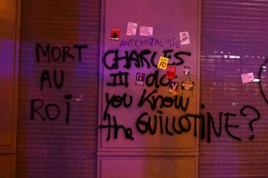 Χάος στους δρόμους της Γαλλίας ‑ Τα αιτήματα των διαδηλωτών