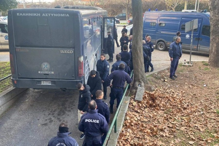 Αρνούνται ότι χτύπησαν τον Αλκη και οι 12 κατηγορούμενοι