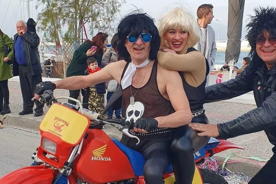 Viral o «μηχανόβιος» αλά... Στάθης Ψάλτης δήμαρχος στο Κιάτο