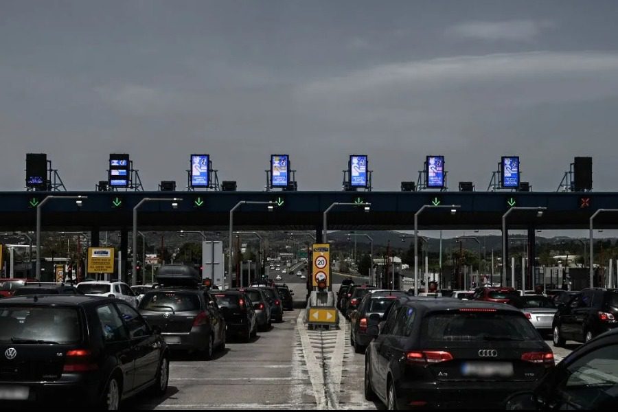 Καθαρά Δευτέρα: Ξεκίνησε η έξοδος για το τριήμερο, στα «κόκκινα» ο Κηφισός