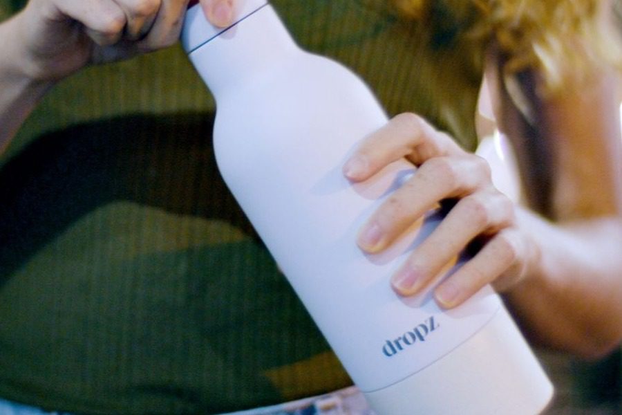 Ξέρεις πόσο νερό πρέπει να πίνεις την ημέρα τελικά;