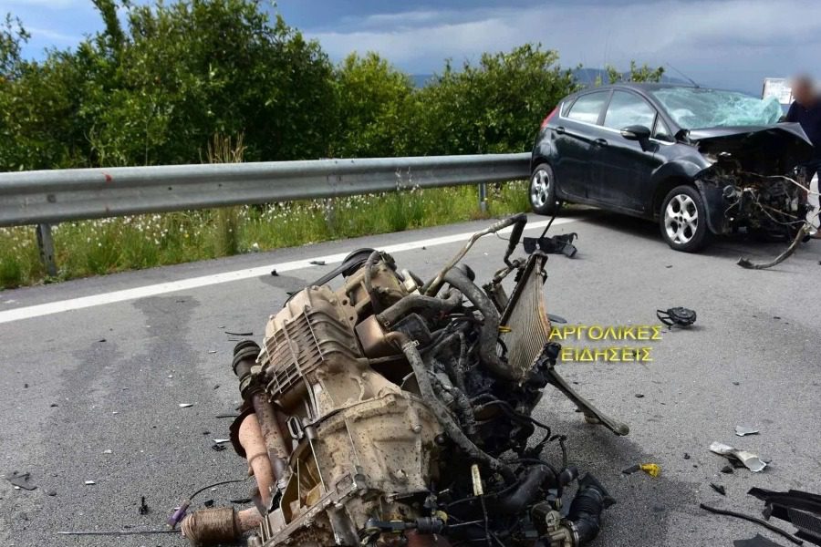 Σφοδρή μετωπική σύγκρουση στην Αργολίδα ‑ Μία γυναίκα νεκρή ‑ Δείτε βίντεο και φωτογραφίες