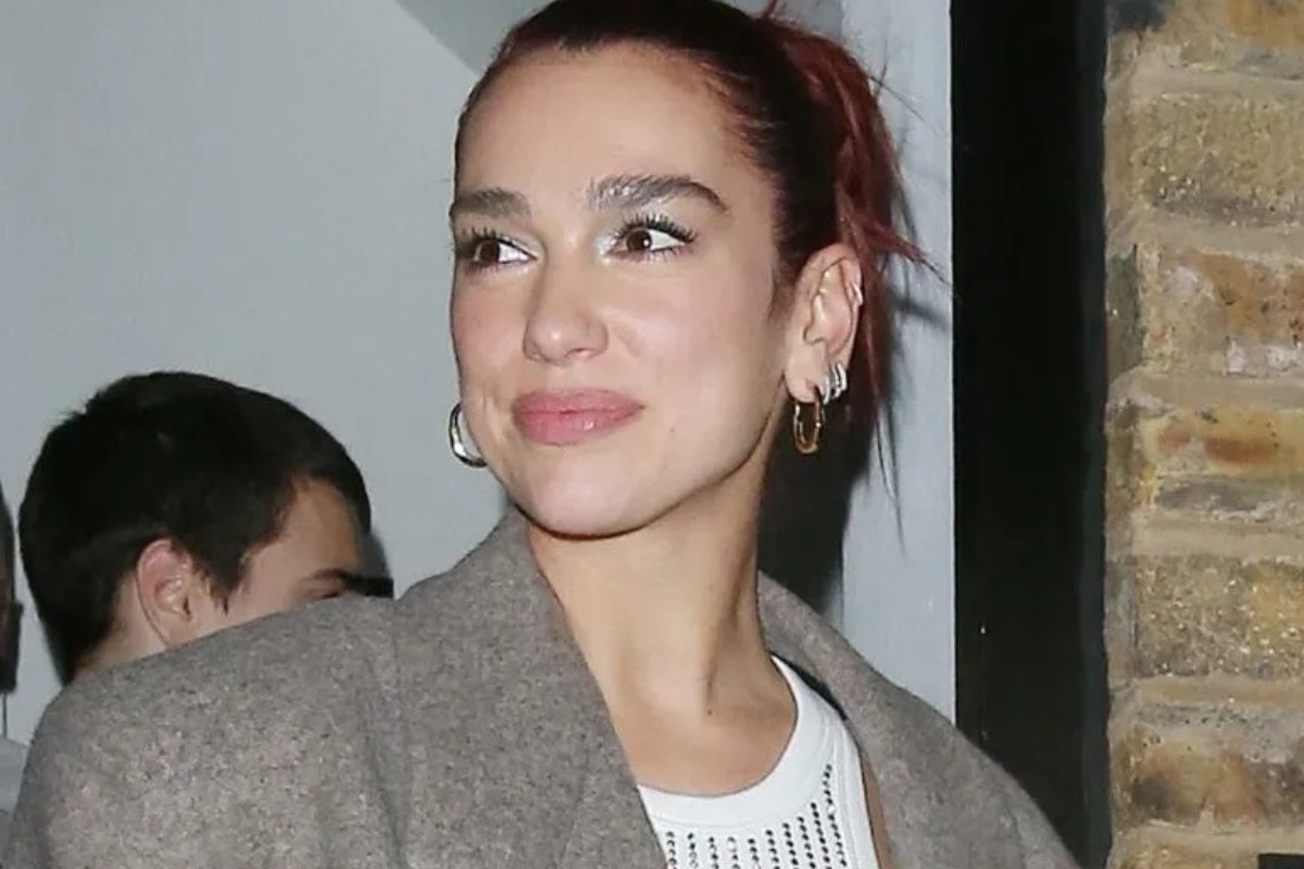 Αυτός είναι ο νεαρός ηθοποιός που μάγεψε την Dua Lipa