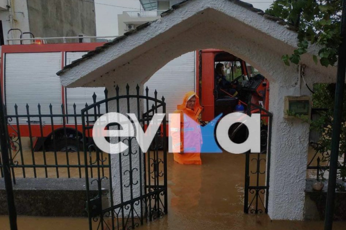 Κακοκαιρία Elias στην Εύβοια: Μήνυμα του 112 στο Μαντούδι ‑ Στο ένα μέτρο το νερό