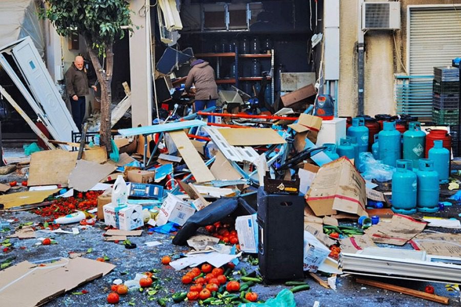 Αιγάλεω: Έκρηξη σε κατάστημα με φιάλες υγραερίου