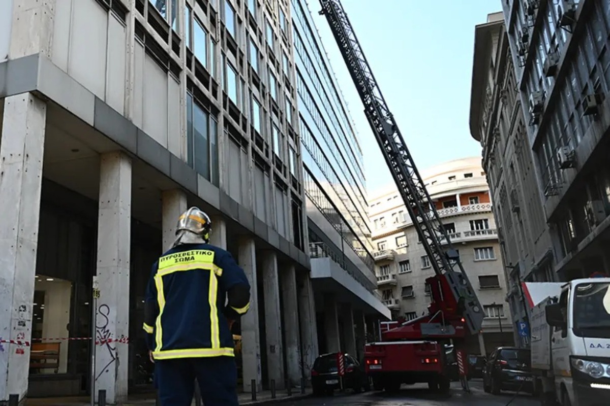 Υπουργείο Εργασίας: Φόβοι για δεύτερο χτύπημα όσο καθυστερεί η ανάληψη ευθύνης ‑ Πού στρέφονται οι έρευνες