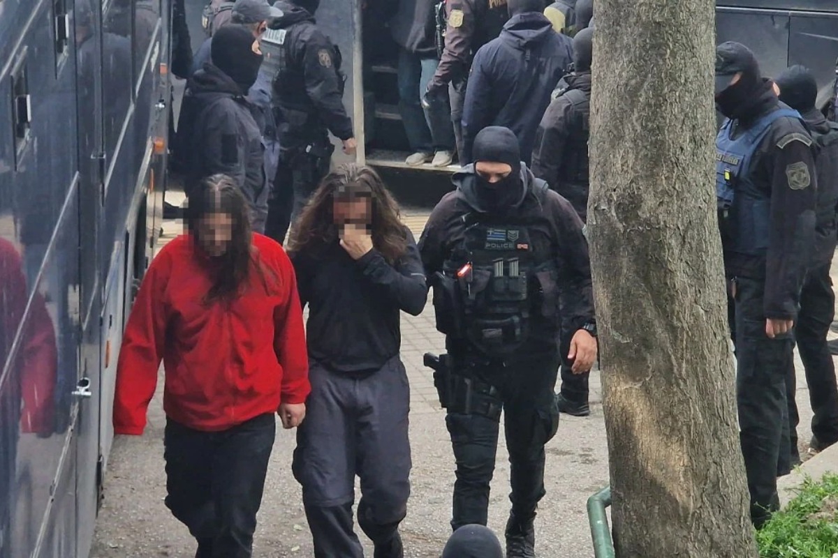 Θεσσαλονίκη: Στο αυτόφωρο θα δικαστούν τη Δευτέρα οι 49 συλληφθέντες από την επιχείρηση της ΕΛΑΣ στο ΑΠΘ