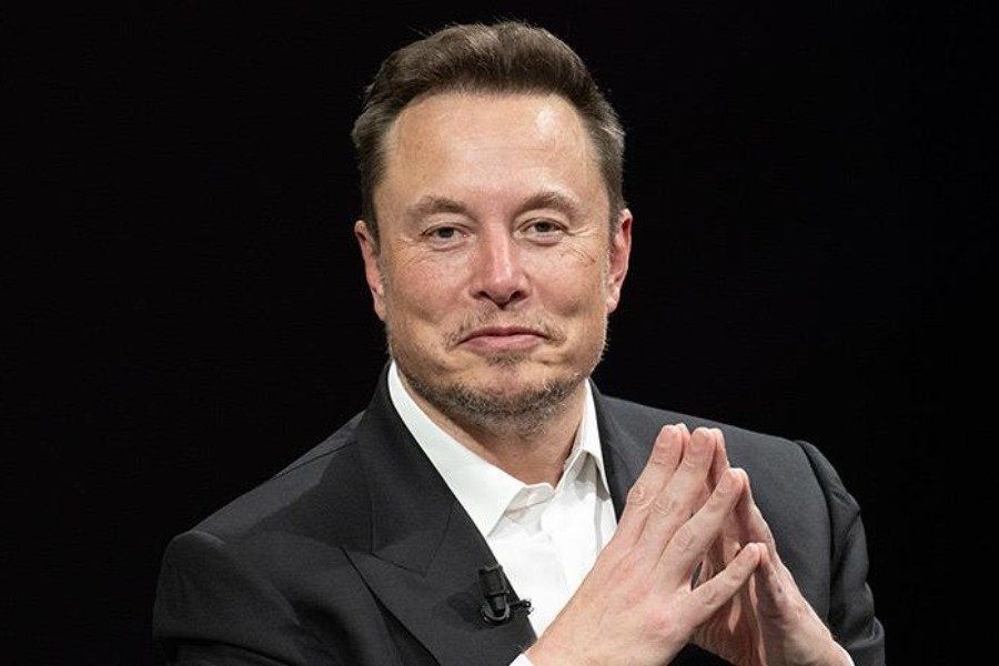 Ο Έλον Μασκ ανακοίνωσε ότι έρχεται ρομποταξί από την Tesla