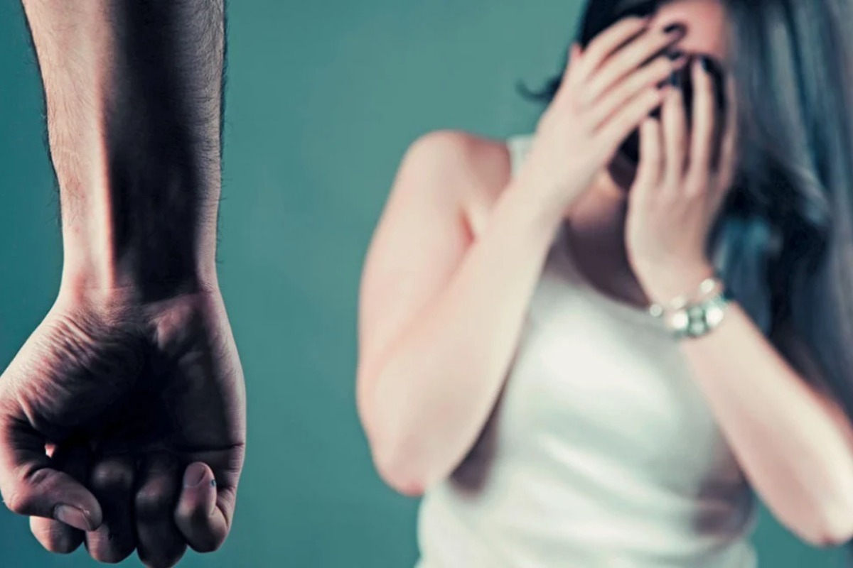 Στοιχεία που σοκάρουν: Πάνω από 350 περιστατικά ενδοοικογενειακής βίας σε τρεις μέρες
