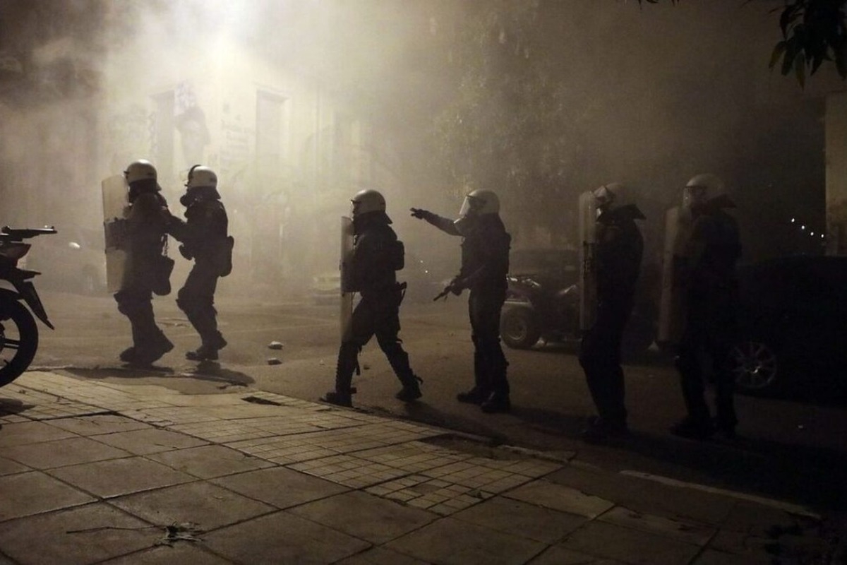 Νέο Ηράκλειο: Mε κρανιογκεφαλικές κακώσεις η 16χρονη μετά τα επεισόδια