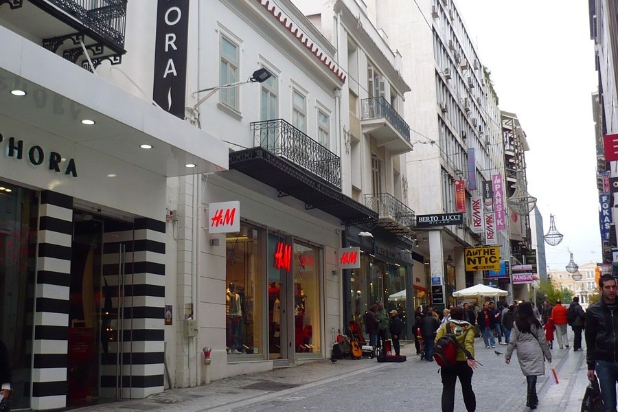 Ίδιες ή και χαμηλότερες τιμές στο φετινό «Καλάθι του Πάσχα» δείχνουν τα στοιχεία του υπουργείου Ανάπτυξης