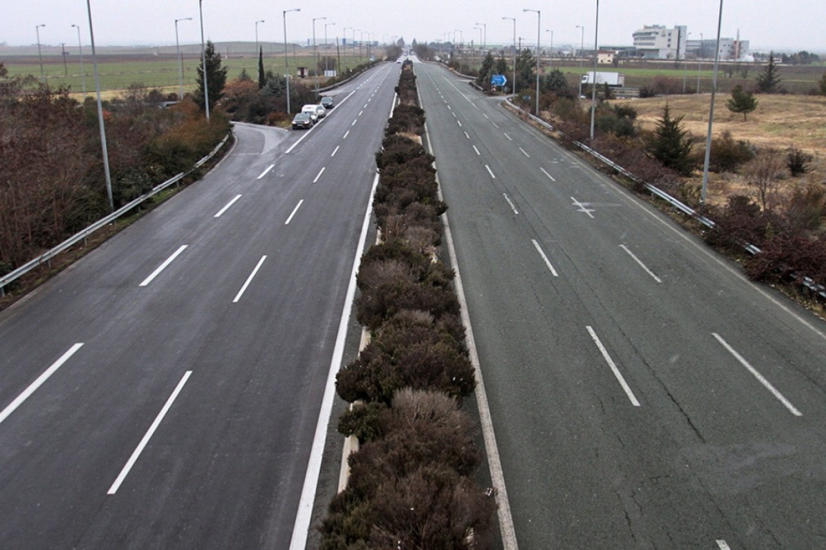 Κλειστή η Εθνική για Αθήνα και Θεσσαλονίκη ‑ Κομμένη στα δύο η χώρα