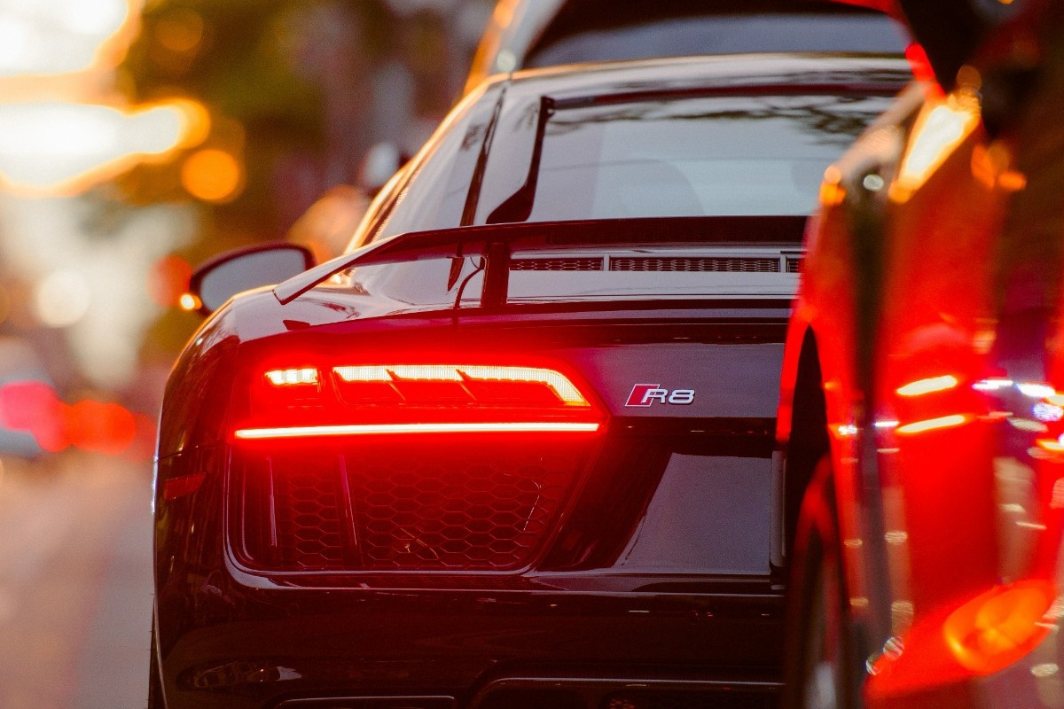 Απάτη εις βάρος γνωστών ποδοσφαιριστών