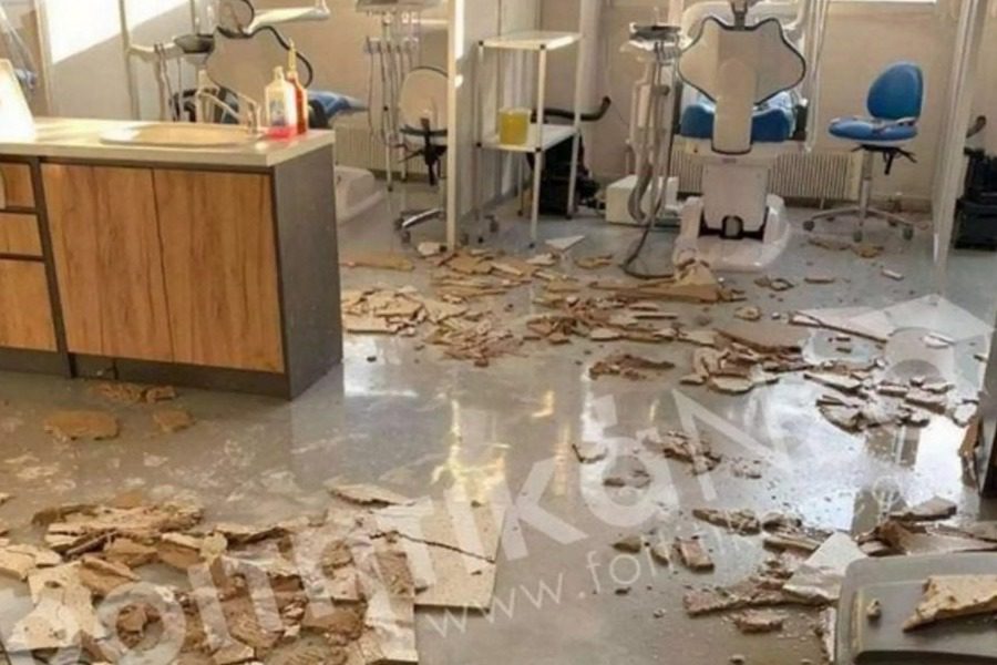 Εικόνες σοκ στο ΑΠΘ: Κατέρρευσε οροφή στο κτίριο της Οδοντιατρικής – Η εξήγηση του Πρύτανη