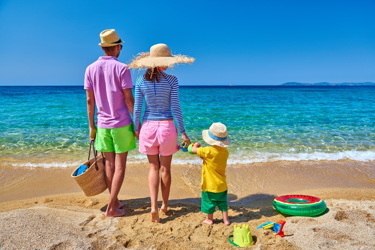 Πόσοι Έλληνες έκαναν τουρισμό το 2022 σύμφωνα με την ΕΛΣΤΑΤ