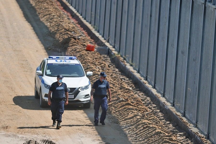 Έρευνα για εικονικά σύμφωνα συμβίωσης συνοριοφυλάκων