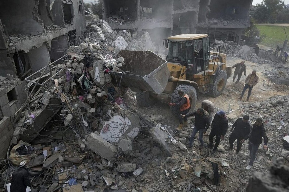 Γάζα: Βρέθηκαν ομαδικοί τάφοι στο νοσοκομείο Νάσερ ‑ Διαψεύδει το Ισραήλ