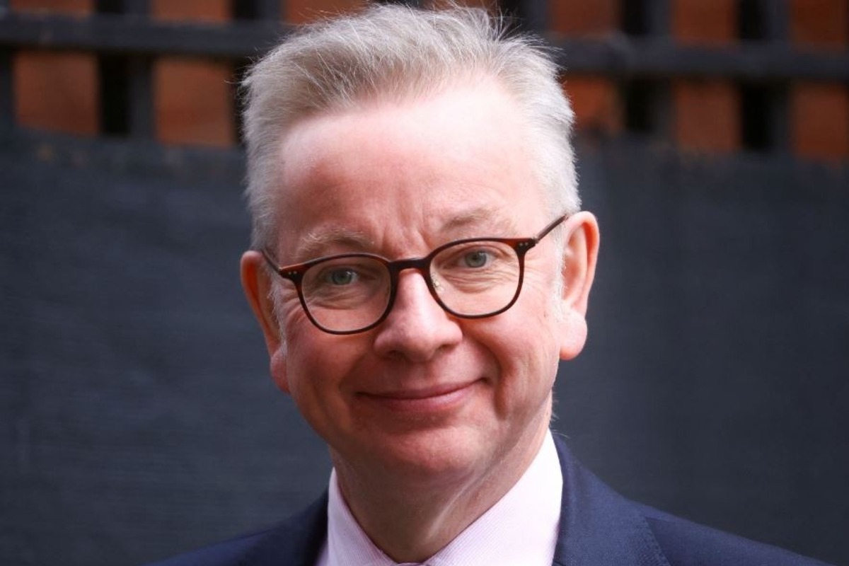 Βρετανός υπουργός στηρίζει την Ελλάδα – «Είναι ένας ασφαλής και υπέροχος τόπος για διακοπές»