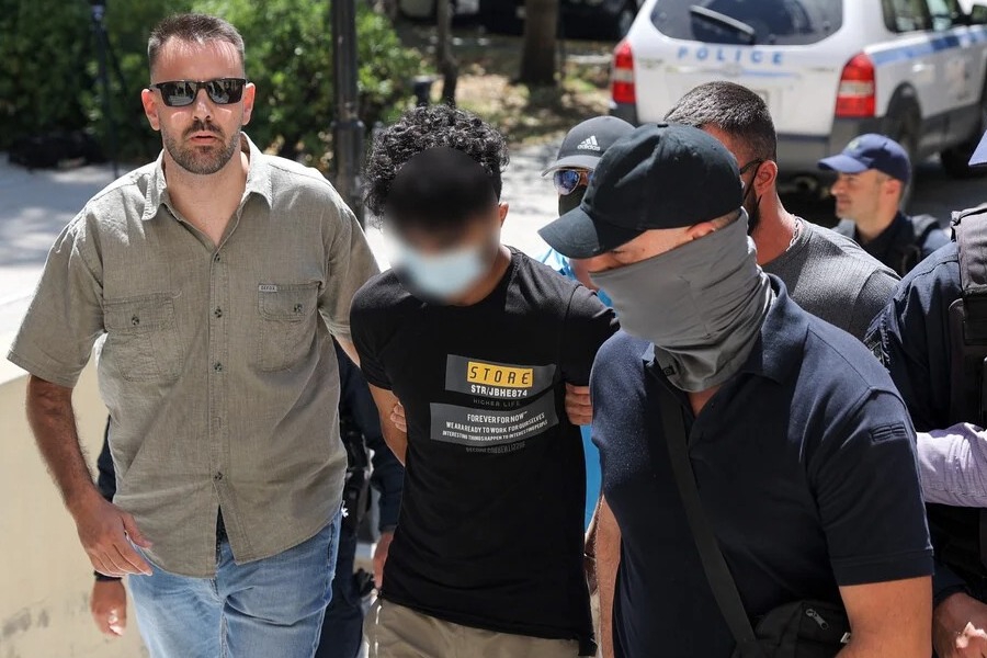 Ισόβια στον 23χρονο για τη δολοφονία της 17χρονης Νικολέττας στο Περιστέρι