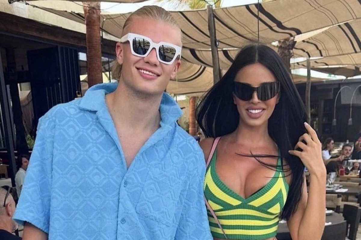 Η «νύφη του Μουντιάλ», Ivana Knoll, φωτογραφίζεται με τον Erling Haaland ‑ «Σκοράρει και στις διακοπές του» σχολιάζουν οι φανς