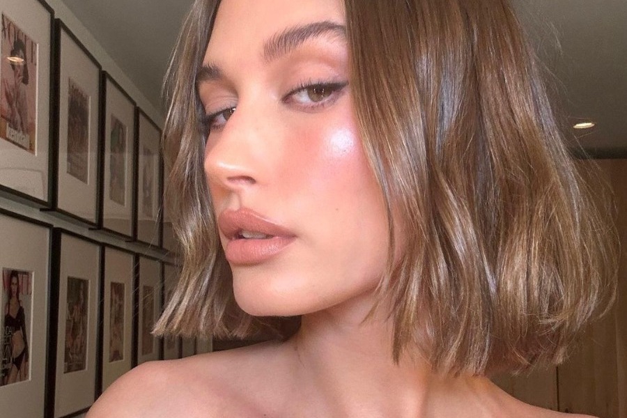 To pedicure της Hailey Bieber είναι η τέλεια ιδέα για την άνοιξη