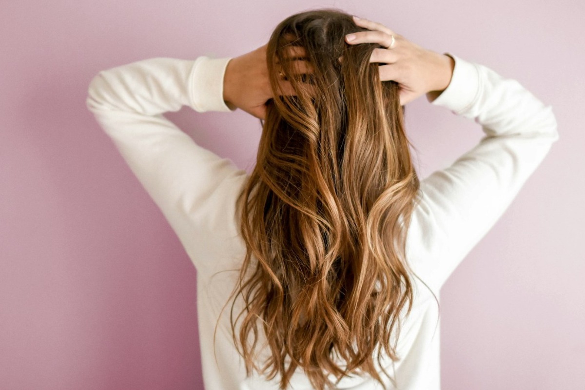 Τρία προβλήματα υγείας που φαίνονται από τα μαλλιά