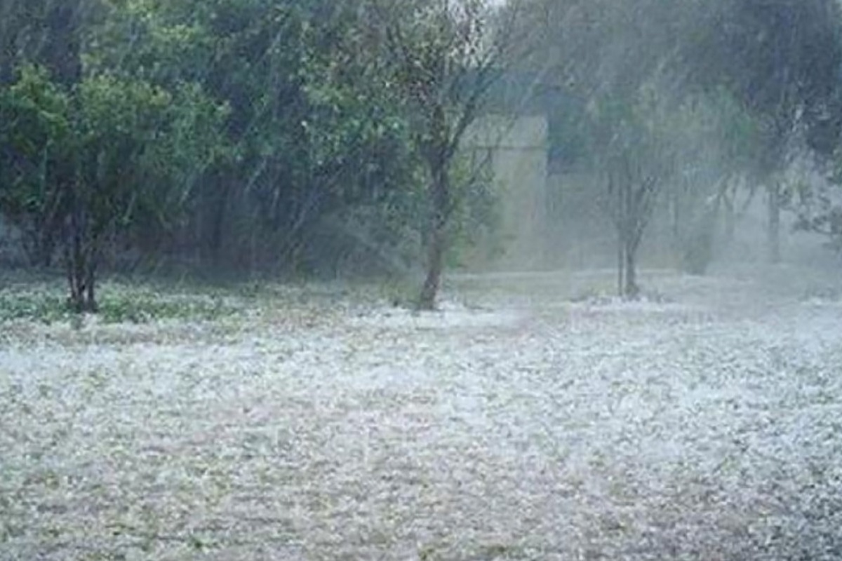 Χαλάζι έριξε στο Διδυμότειχο