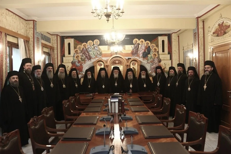 Ιερά Σύνοδος προς βουλευτές: Ο γάμος ομοφύλων απειλεί «τα θεμέλια της ελληνικής κοινωνίας»