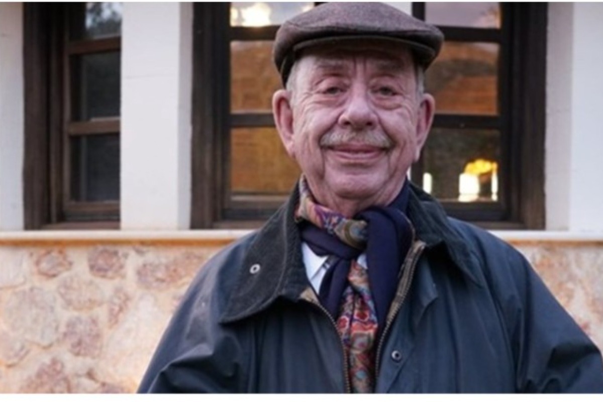 Ηλίας Μαμαλάκης από το νοσοκομείο: «Κοντεύω»