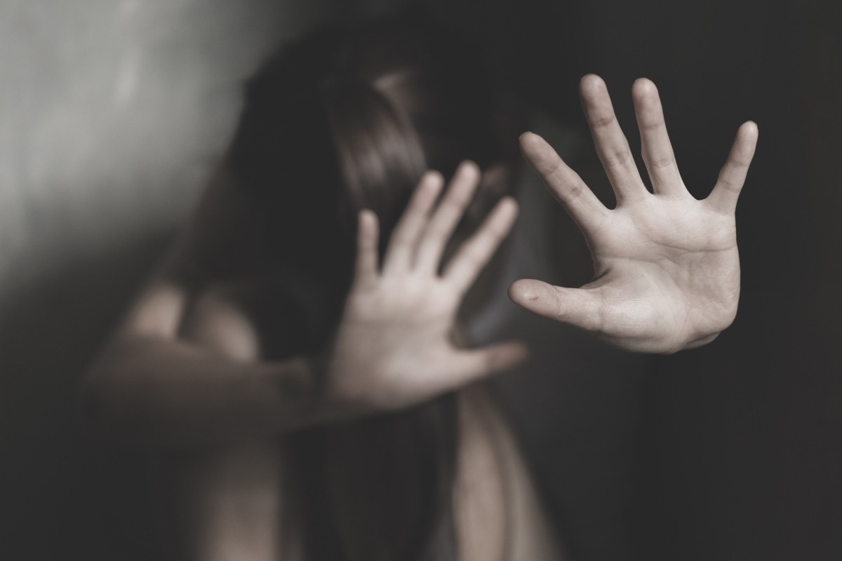 «Η εγγονή μου, φέρνει κοριτσάκια στο σπίτι και εγώ τα χαϊδεύω» έλεγε στους φίλους του ο 85χρονος στον Ίλιον