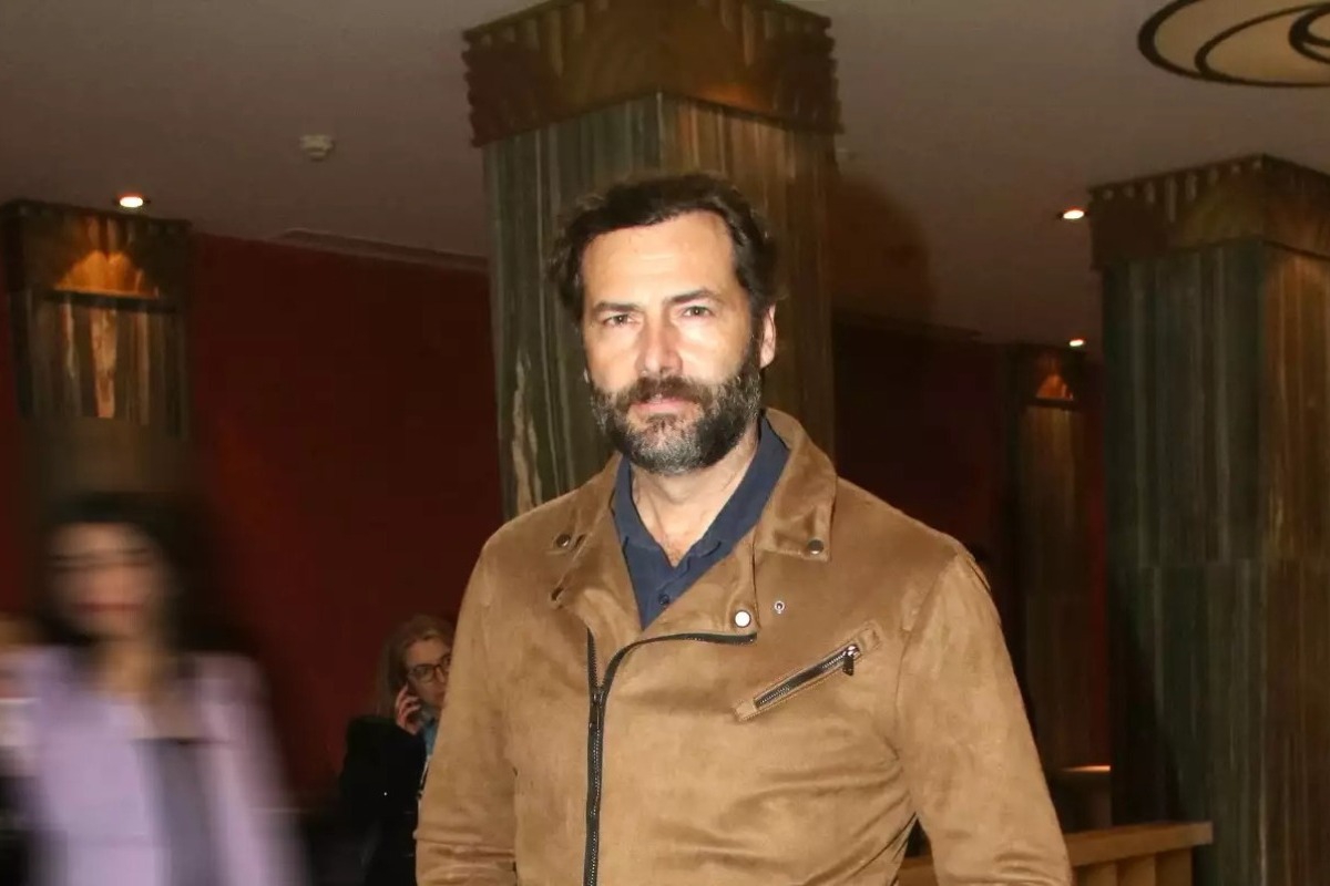 Παναγιώτης Μπουγιούρης για τις ερωτiκές σκηνές: «Αυτή που με έκανε να νιώσω πιο άνετα ήταν προς έκπληξη η ...»