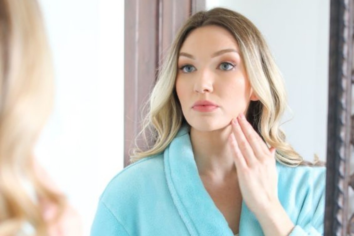 Είναι τελικά ασφαλές να βάζεις ιώδιο στα σπυράκια;