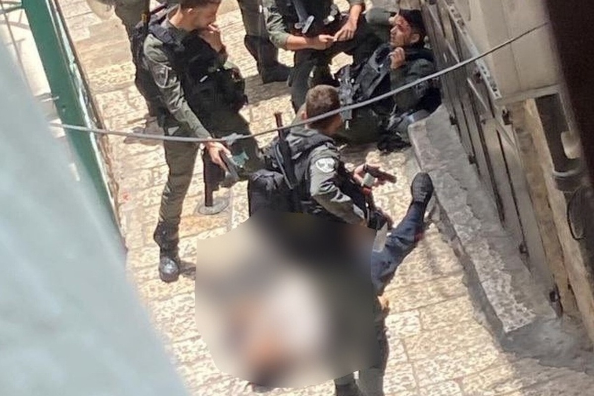 Συναγερμός στην Ιερουσαλήμ: Nεκρός έπεσε Τούρκος που μαχαίρωσε αστυνομικό έξω από τμήμα