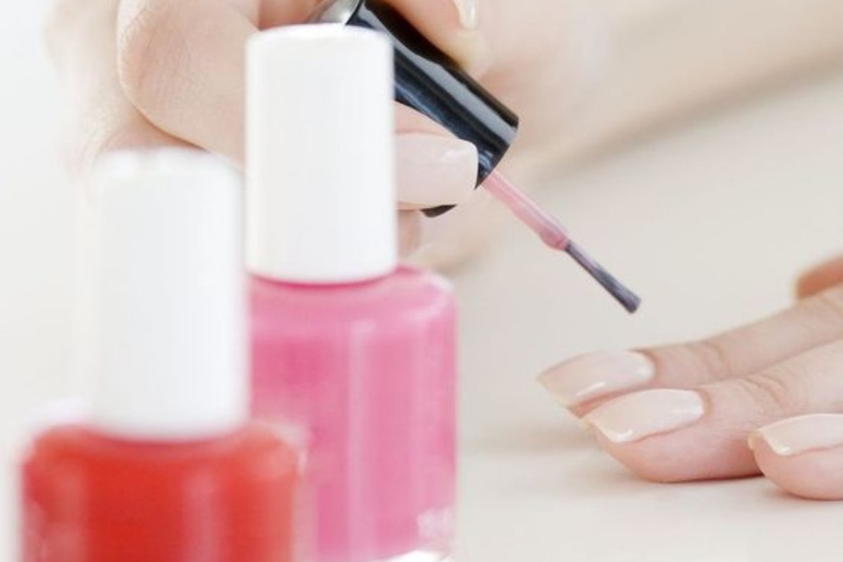Τι είναι το ιταλικό μανικιούρ που προτιμούν όλες γιατί κάνει τα νύχια μακρύτερα