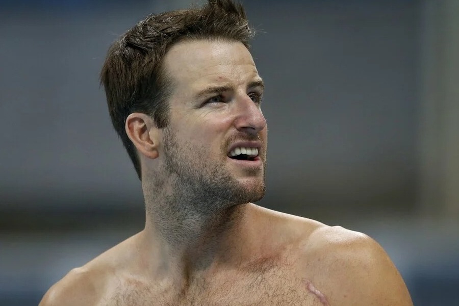Ολυμπιονίκης κολυμβητής δηλώνει ότι θα ντοπαριστεί για να καταρρίψει παγκόσμιο ρεκόρ