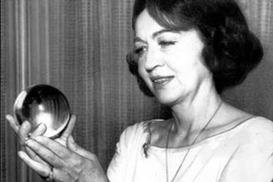 Τι συνέβη στο μέντιουμ που προέβλεψε τη δολοφονία του Τζον Κένεντι;