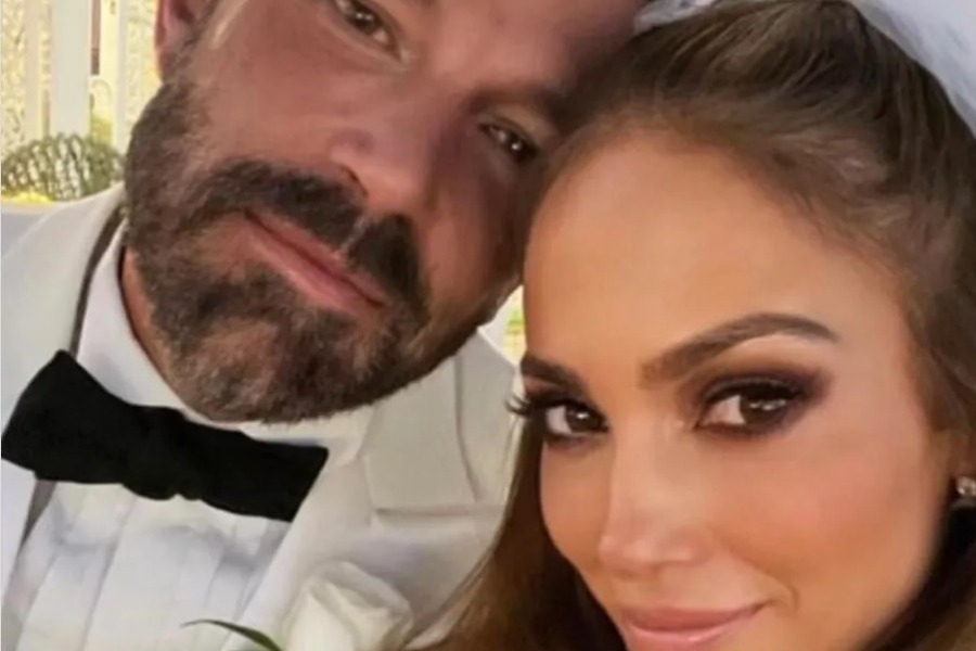 Λόπεζ ‑ Αφλεκ: Οργιάζουν οι φήμες για διαζύγιο ‑ Το «like» της ποπ σταρ που πρόδωσε το τέλος