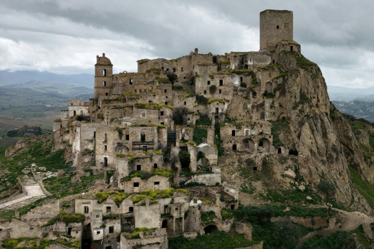 Η ελληνική πόλη ‑ φάντασμα στην Ιταλία που προκαλεί δέος από τότε που έχει ερημώσει