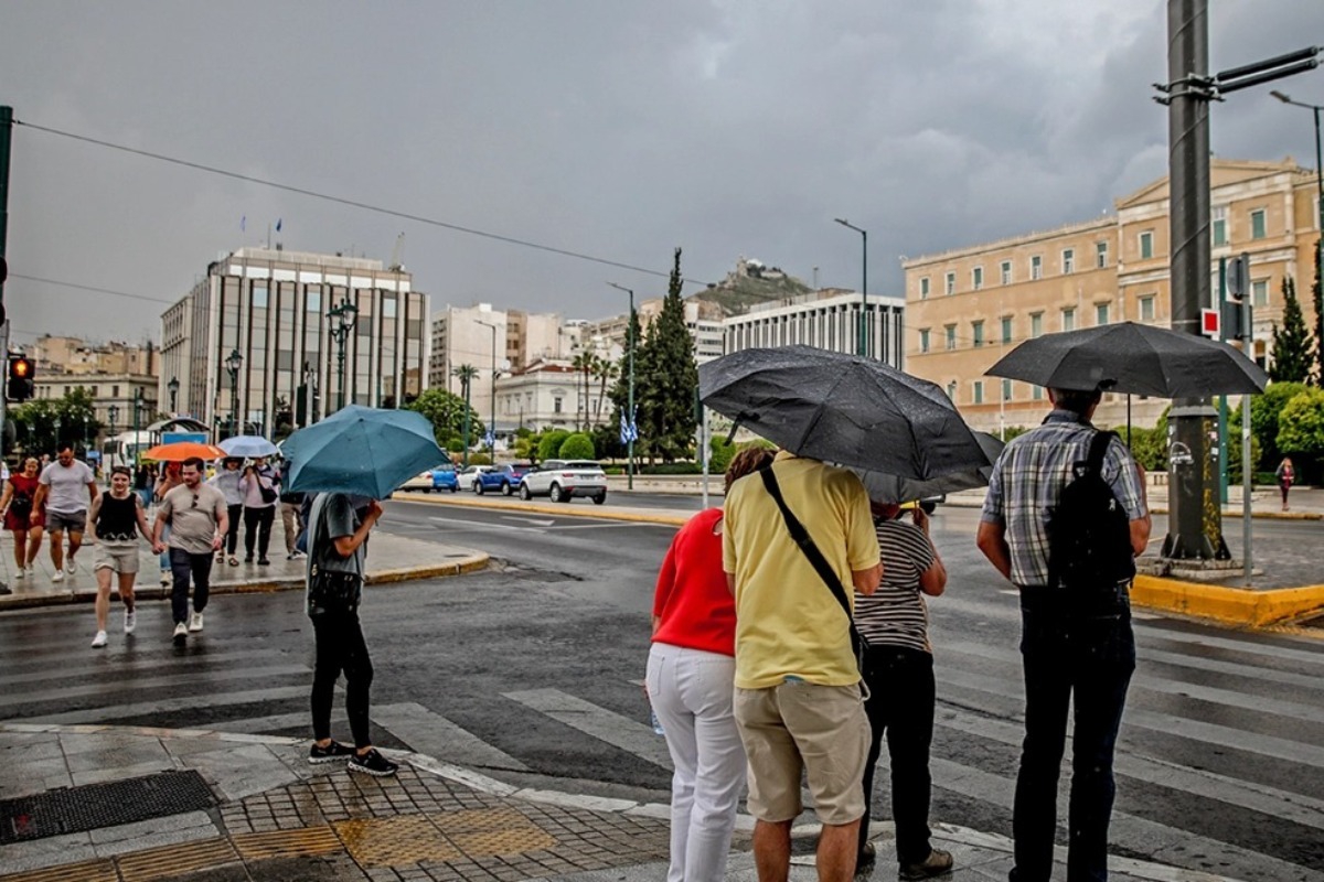 Καιρός ‑ Έκτακτο δελτίο επιδείνωσης: Έρχονται ισχυρές βροχές και καταιγίδες από το μεσημέρι