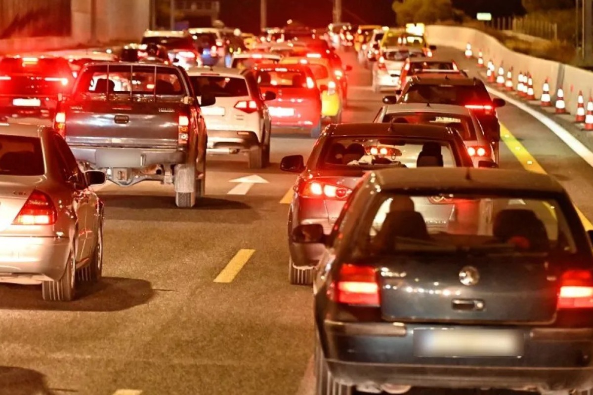 Καραμπόλα τεσσάρων οχημάτων στην Ε.Ο. Αθηνών ‑ Κορίνθου στο ύψος της Κινέτας