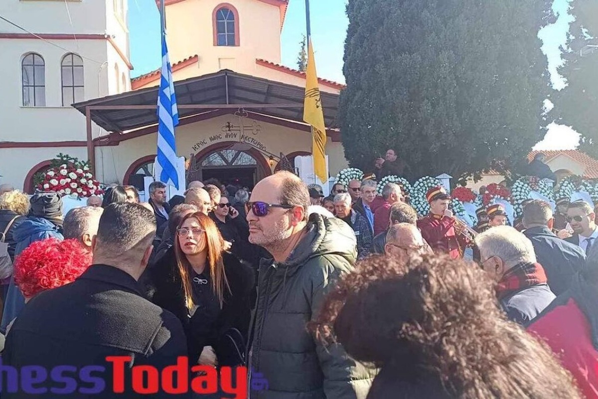 Βασίλης Καρράς: Απαντάει στα δημοσιεύματα για επιδείνωση της υγείας του
