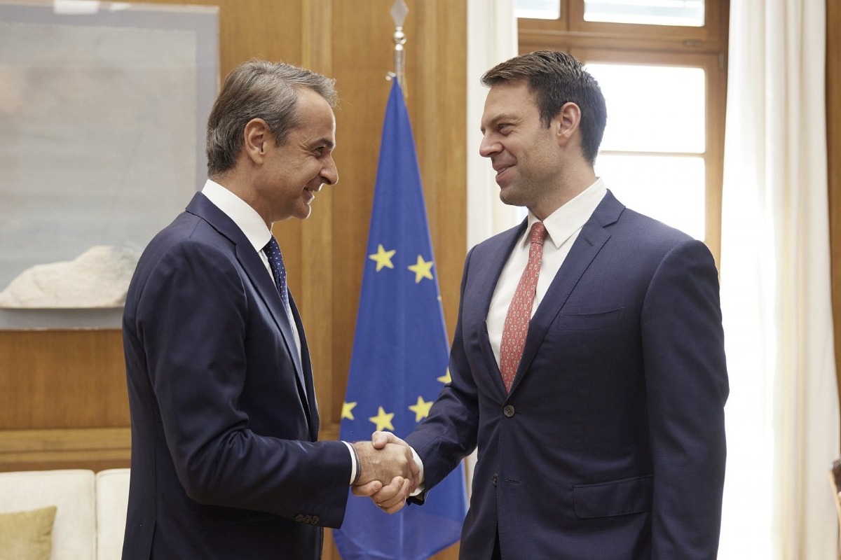 Χαμός με την αποκάλυψη για «πρόταση Μητσοτάκη σε Κασσελάκη για υπουργείο» : Αυτά είναι τρέλες απαντάει η κυβέρνηση