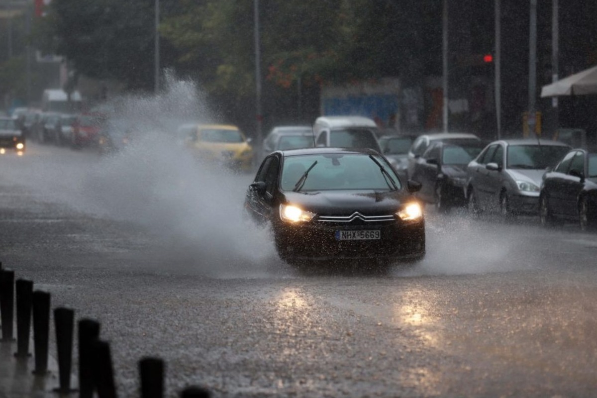 H τελευταία πρόγνωση για το Πάσχα ‑ Σε αυτές τις περιοχές θα βρέχει