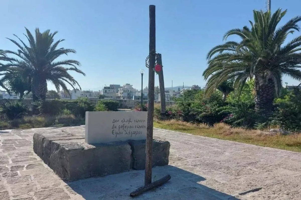 Βανδαλισμοί στον τάφο του Νίκου Καζαντζάκη