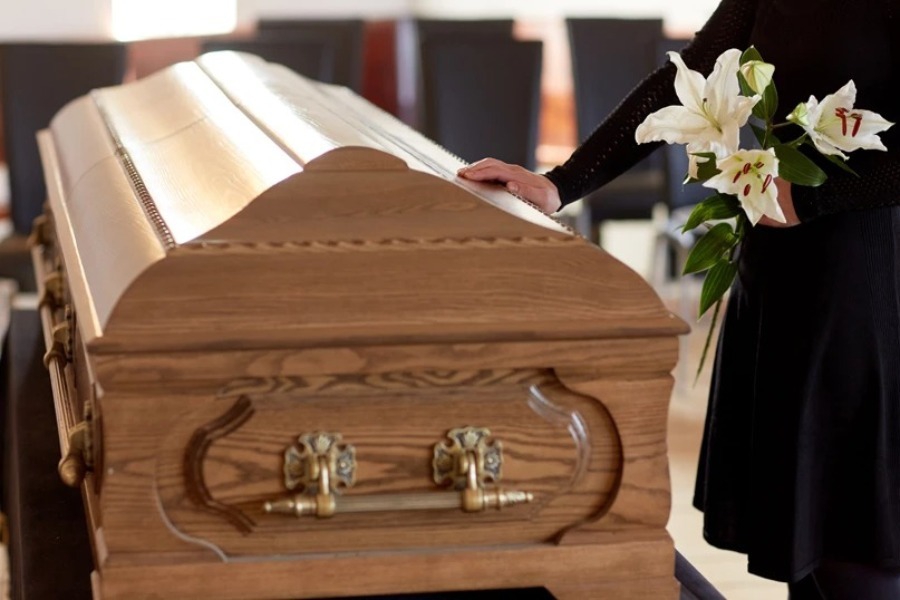 Απίστευτο μπέρδεμα σε κηδεία στη Ζάκυνθο – Ανοιξαν το φέρετρο και είδαν λάθος άνθρωπο μέσα