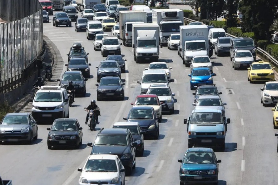 Μποτιλιαρισμένος ο Κηφισός λόγω καραμπόλας 5 ΙΧ ‑ Σημαντικές καθυστερήσεις στο ρεύμα καθόδου