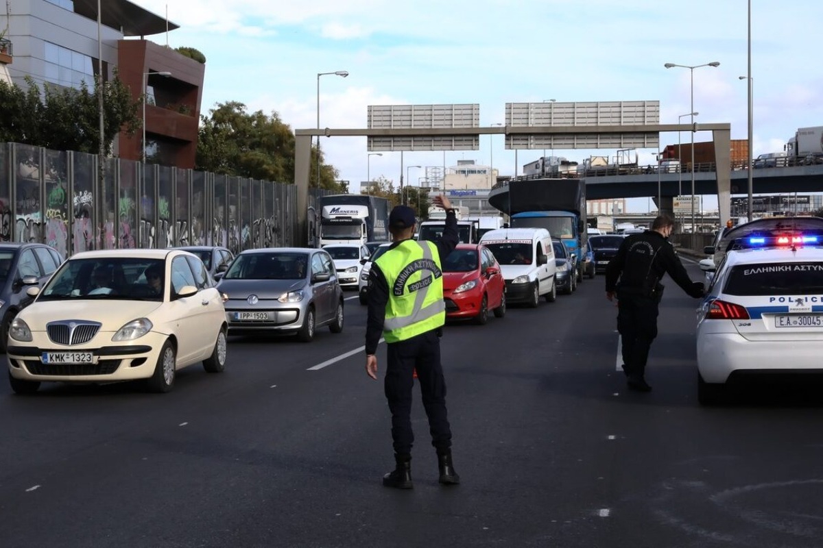 Πτώση άνδρα στο ποτάμι του Κηφισού: Ισχυρή κινητοποίηση των Αρχών