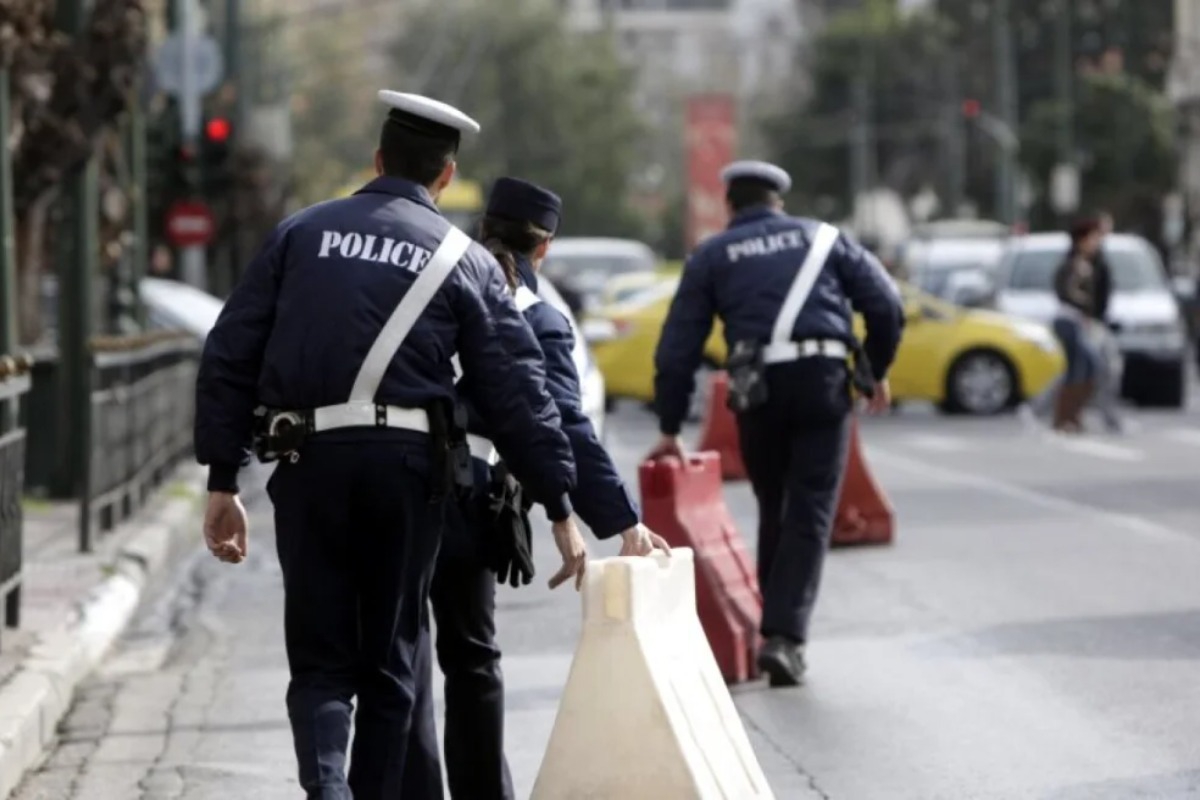 Κυκλοφοριακές ρυθμίσεις και αλλαγές στο Τραμ σε Αθήνα και Πειραιά για τον Αγιασμό των Υδάτων