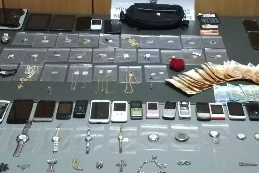 Συμμορία ανηλίκων ρήμαζε μαγαζιά σε όλη την Αττική